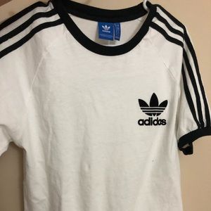 Adida tshirt